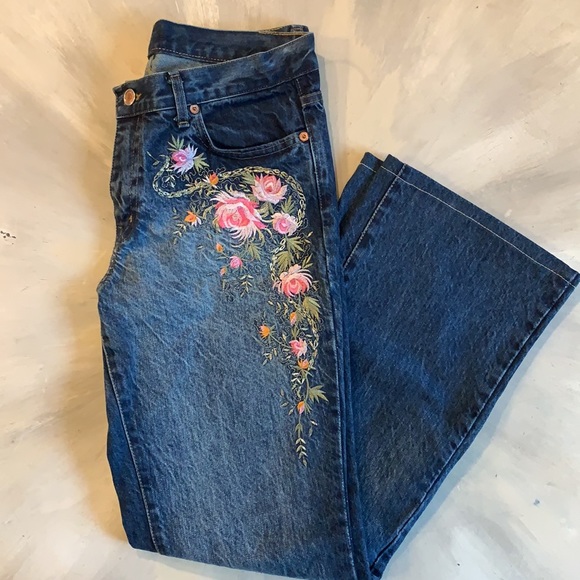 - Vertigo Embroidered Jeans - - Picture 5 of 9